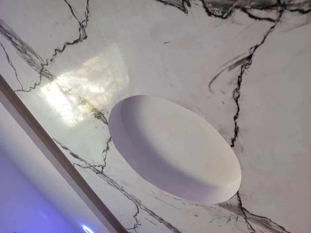 White marble ceiling accent