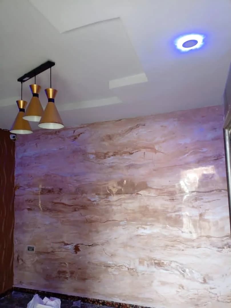 Rose travertino accent wall