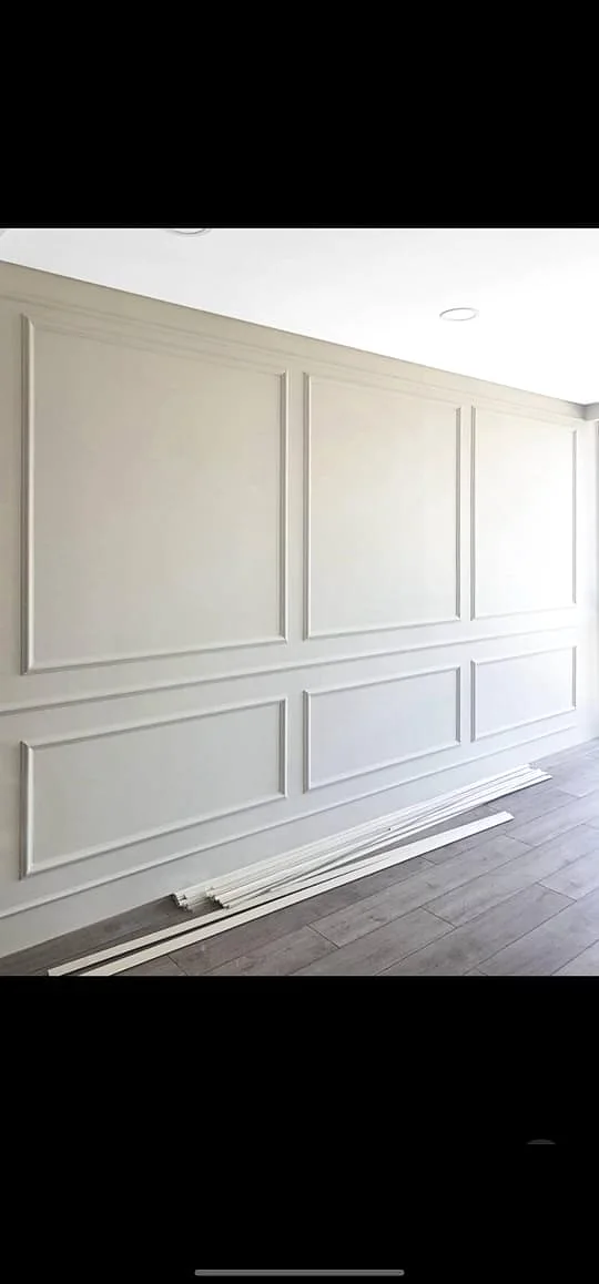 Soft grey wainscot detail